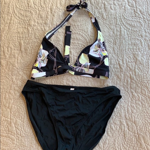 Calvin Klein Other - GUC Calvin Klein/Victoria Secret Bikini